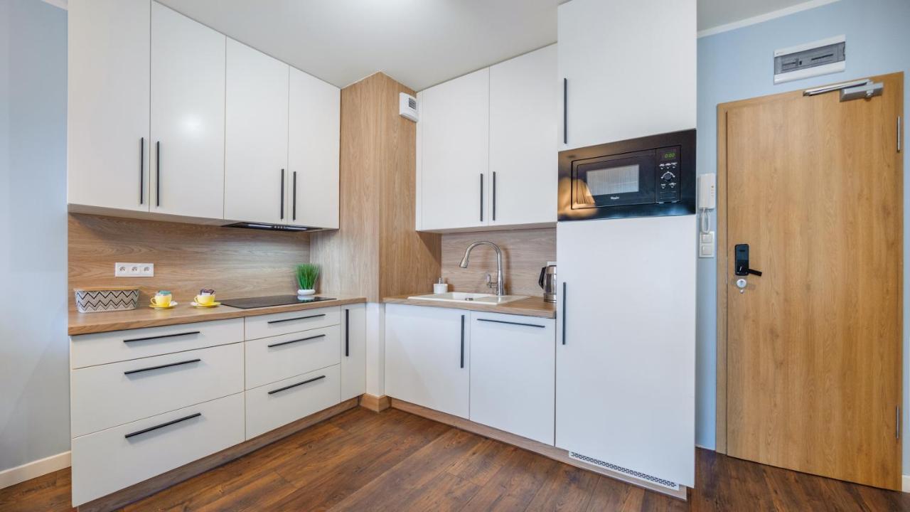 Apartament Blekitna Laguna Z Basenem - Ul Kasprowicza 20A - Holiday City 코워브제크 외부 사진