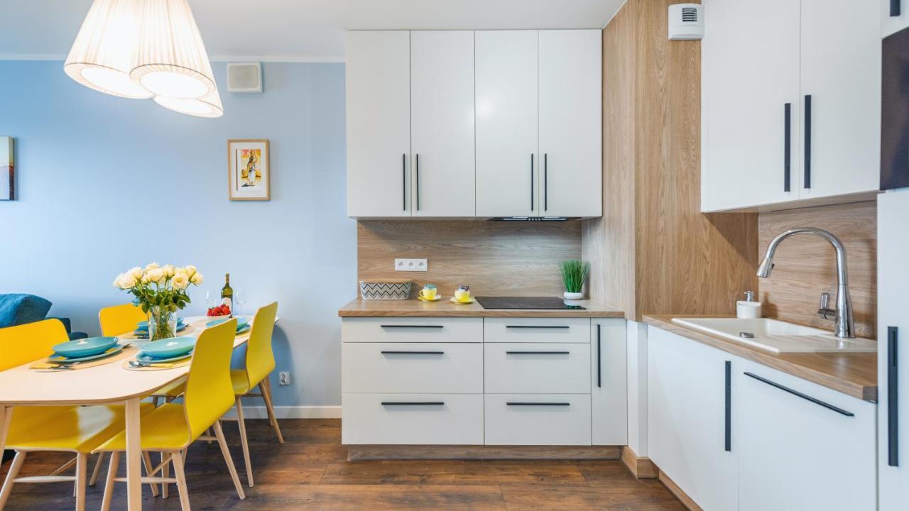 Apartament Blekitna Laguna Z Basenem - Ul Kasprowicza 20A - Holiday City 코워브제크 외부 사진